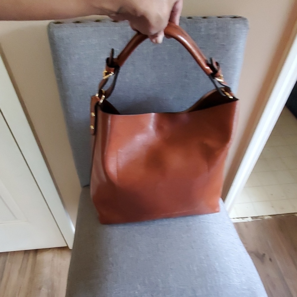 All leather hobo